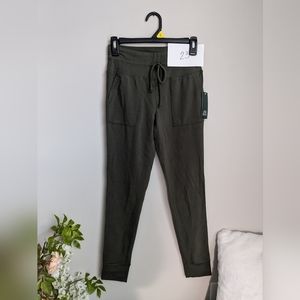 NWT olive green sweatpants/joggers